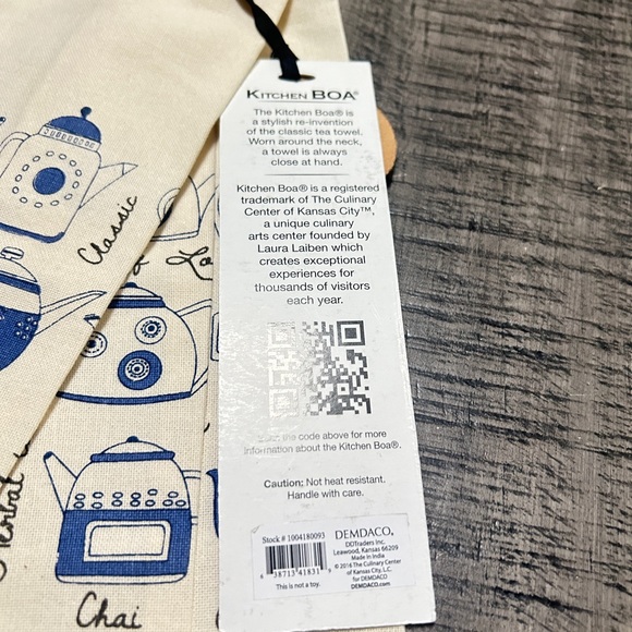 New Demdaco Cream and Blue Kitchen Boa - Picture 4 of 9